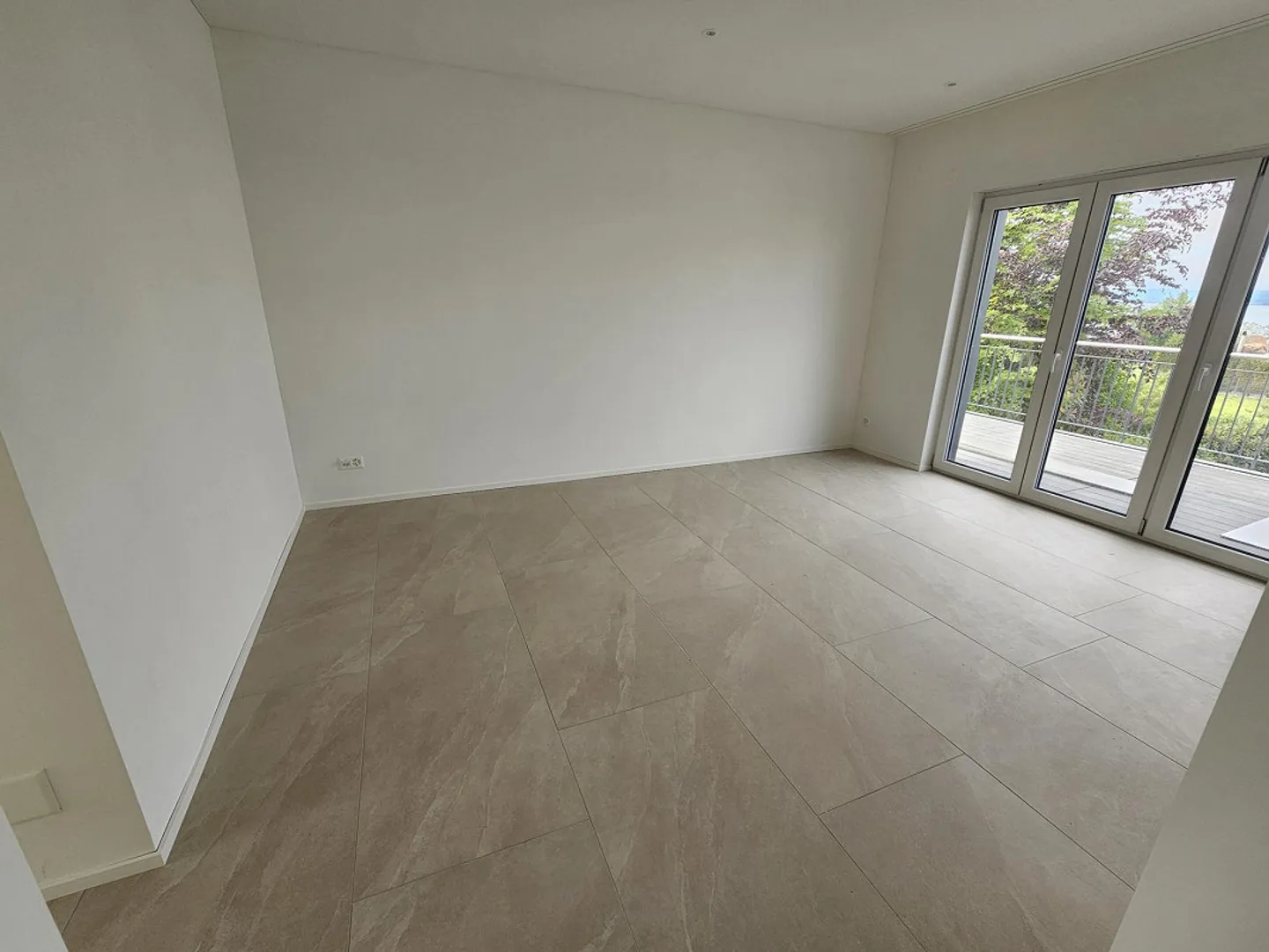 Prima locazione - esclusivo appartamento di 5 ½ stanze con vista lago mozzafiato - Foto 9 di 19