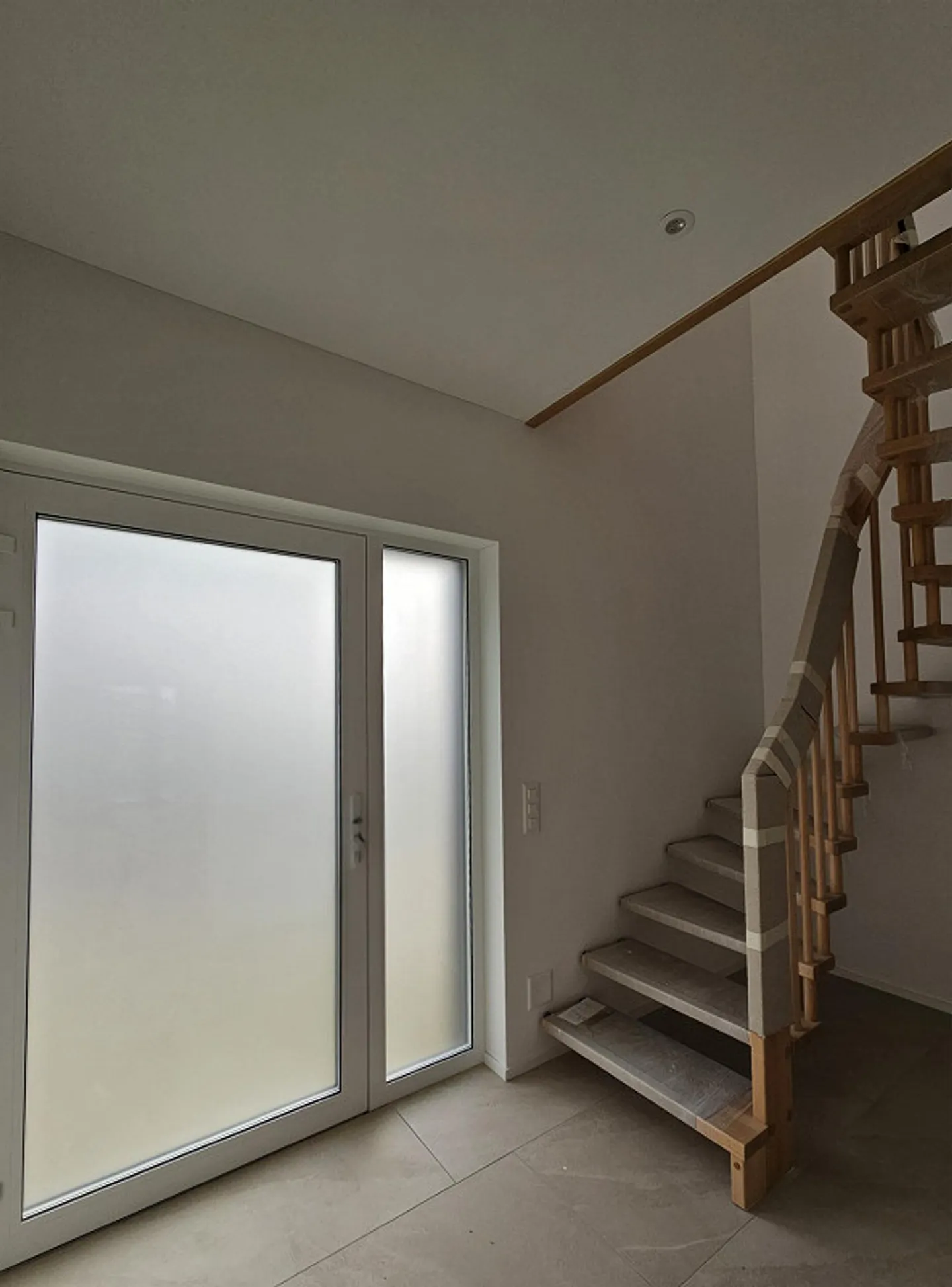 Prima locazione - esclusivo appartamento di 5 ½ stanze con vista lago mozzafiato - Foto 11 di 19
