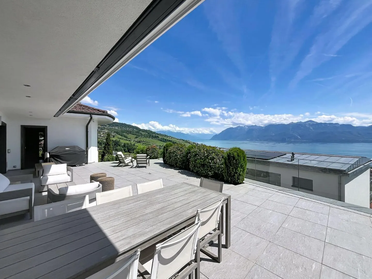 Villa de Luxe avec Vue sur le Lac - Photo 7 sur 10