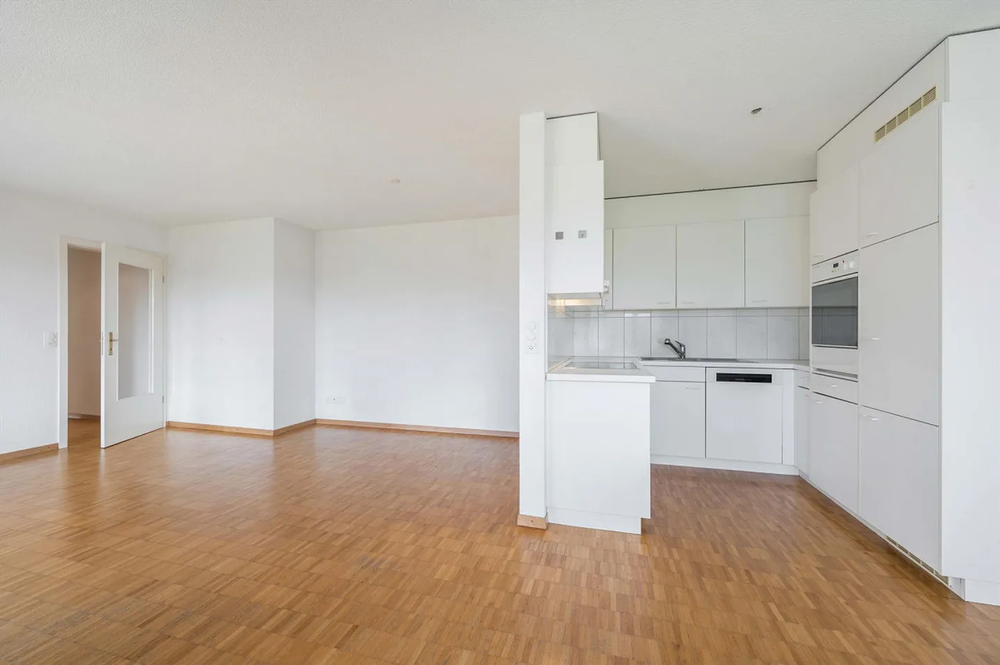 Tranquillo e centrale, direttamente al serbatoio di Klingnau - Foto 3 di 12