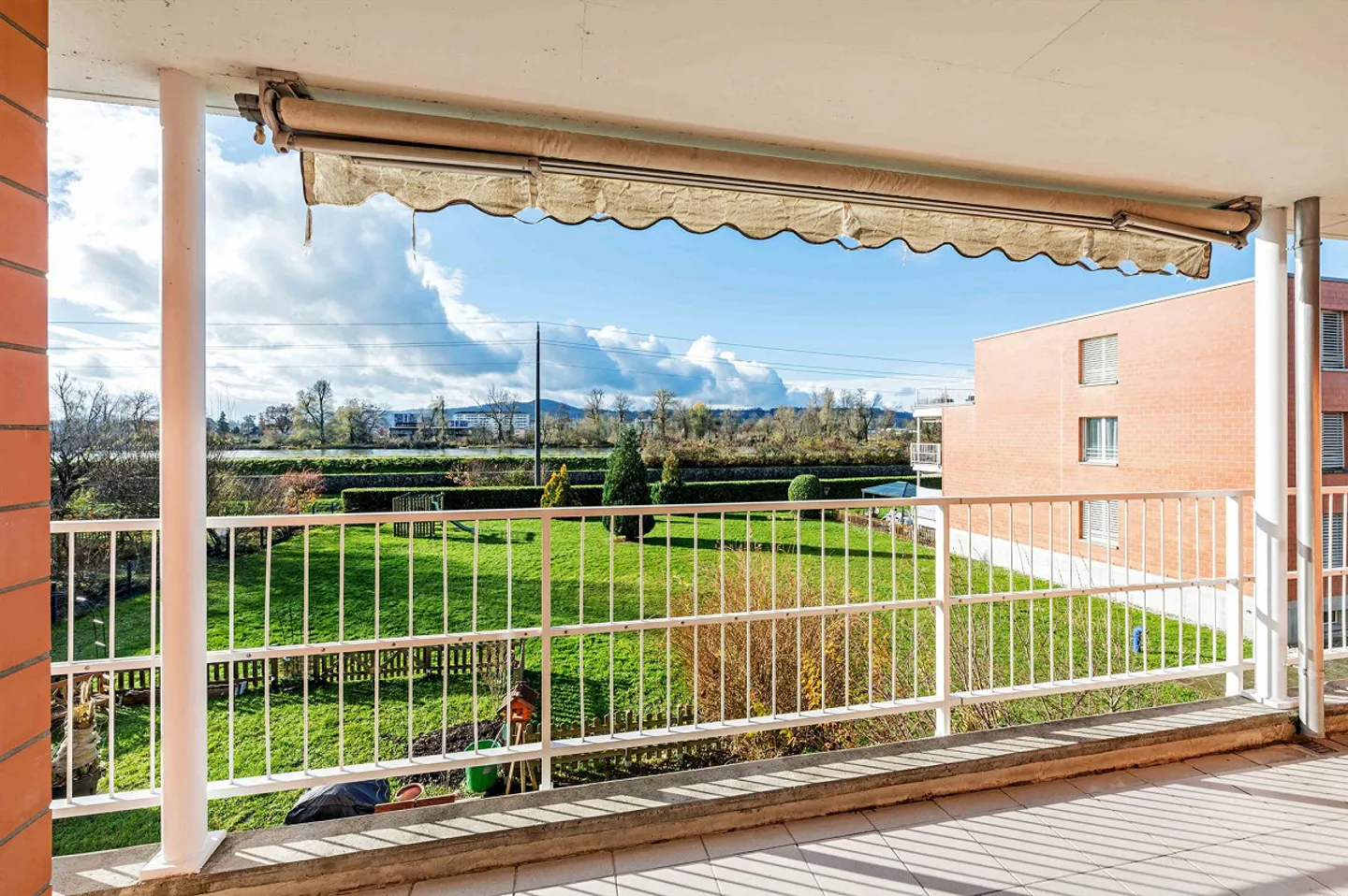 Tranquillo e centrale, direttamente al serbatoio di Klingnau - Foto 9 di 12