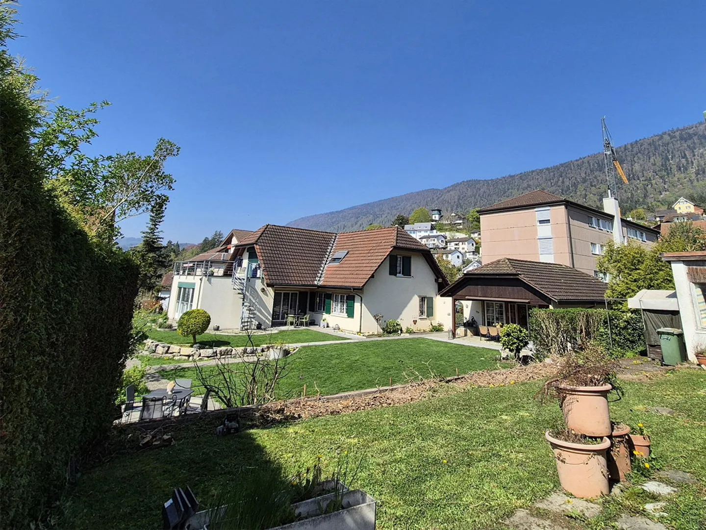 Rough Diamond with a View - Project Opportunity in the Best Residential Area of Grenchen - Photo 4 of 8