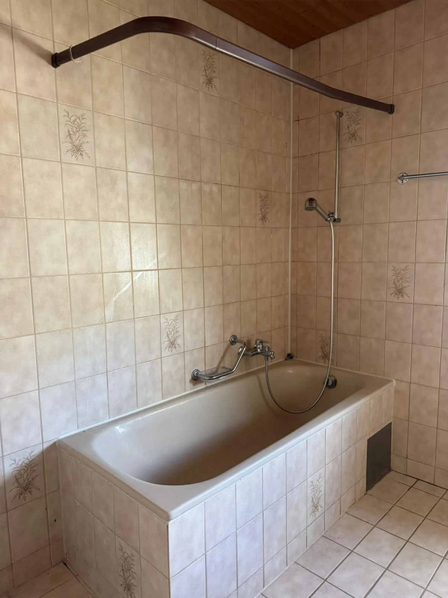 Charmante Wohnung mit Terrasse - Foto 4 von 5