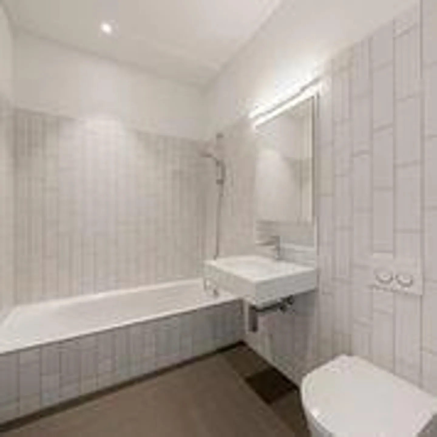 Appartamento Duplex Moderno con Balconi - Foto 6 di 16