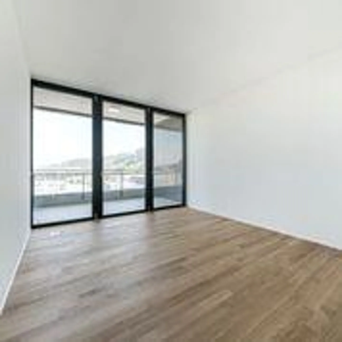 Appartamento Duplex Moderno con Balconi - Foto 10 di 16