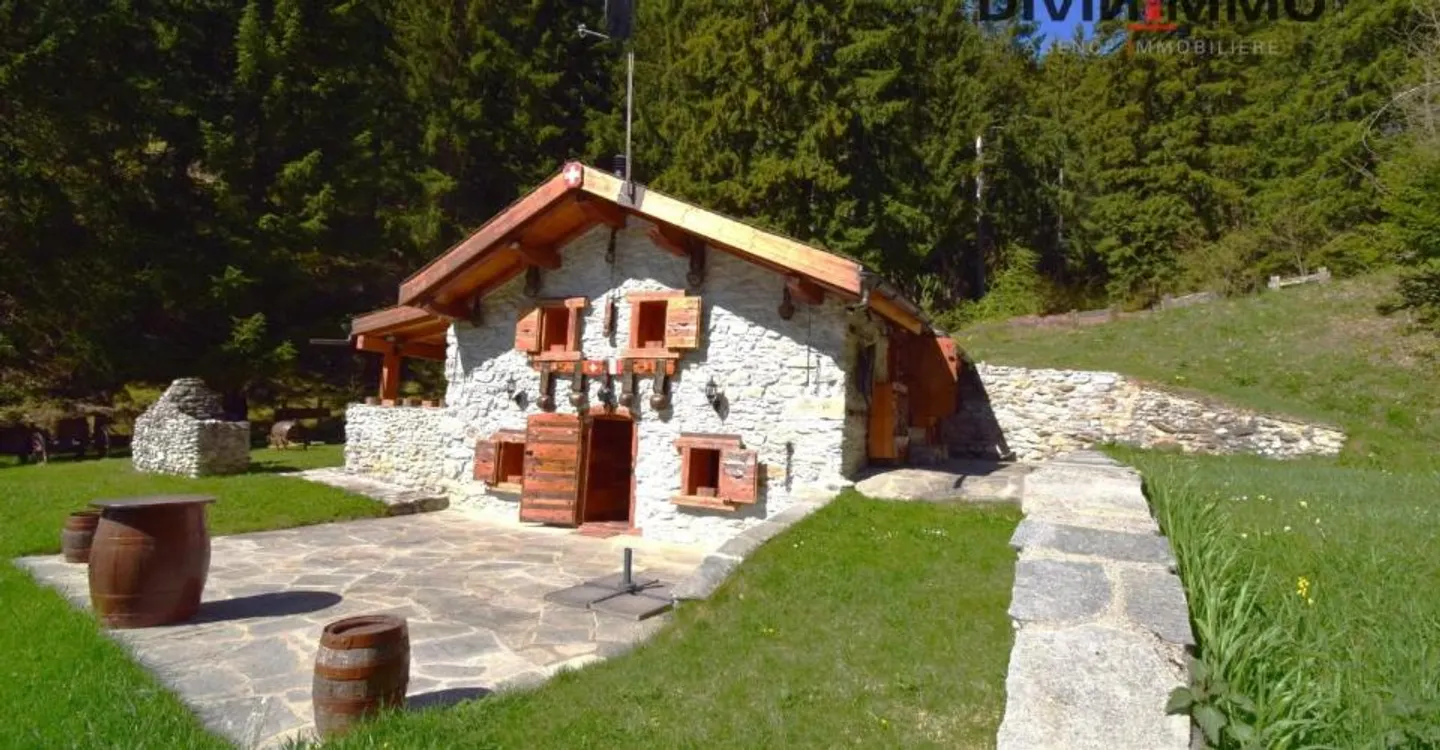 Charmantes Renoviertes Chalet - Foto 1 von 12