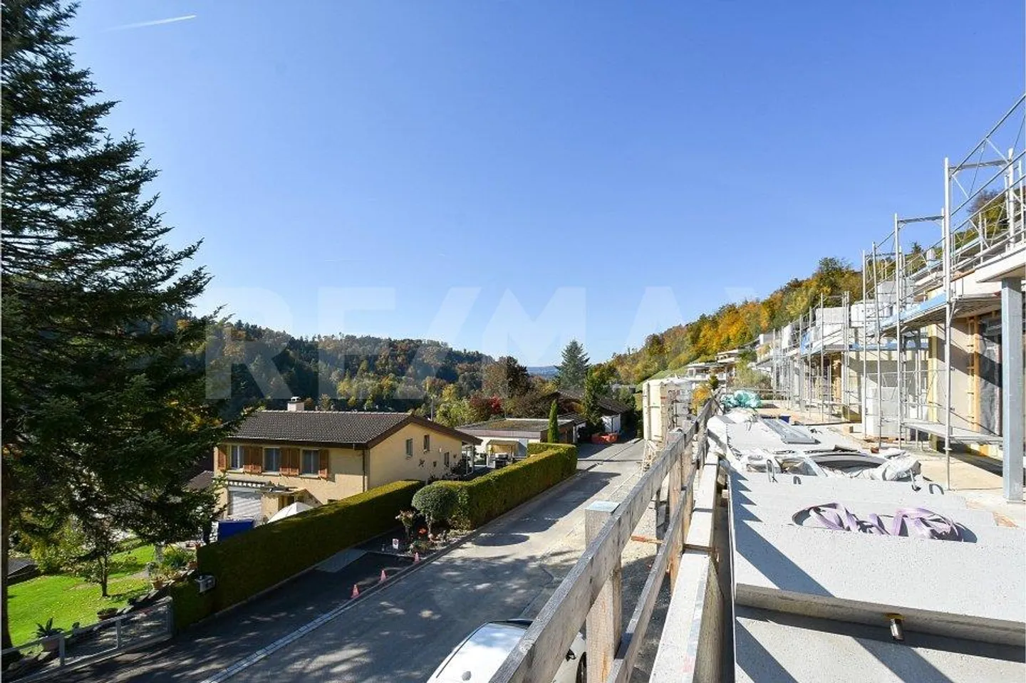 Elegant terrace house in first occupancy with beautiful view - Photo 8 of 10