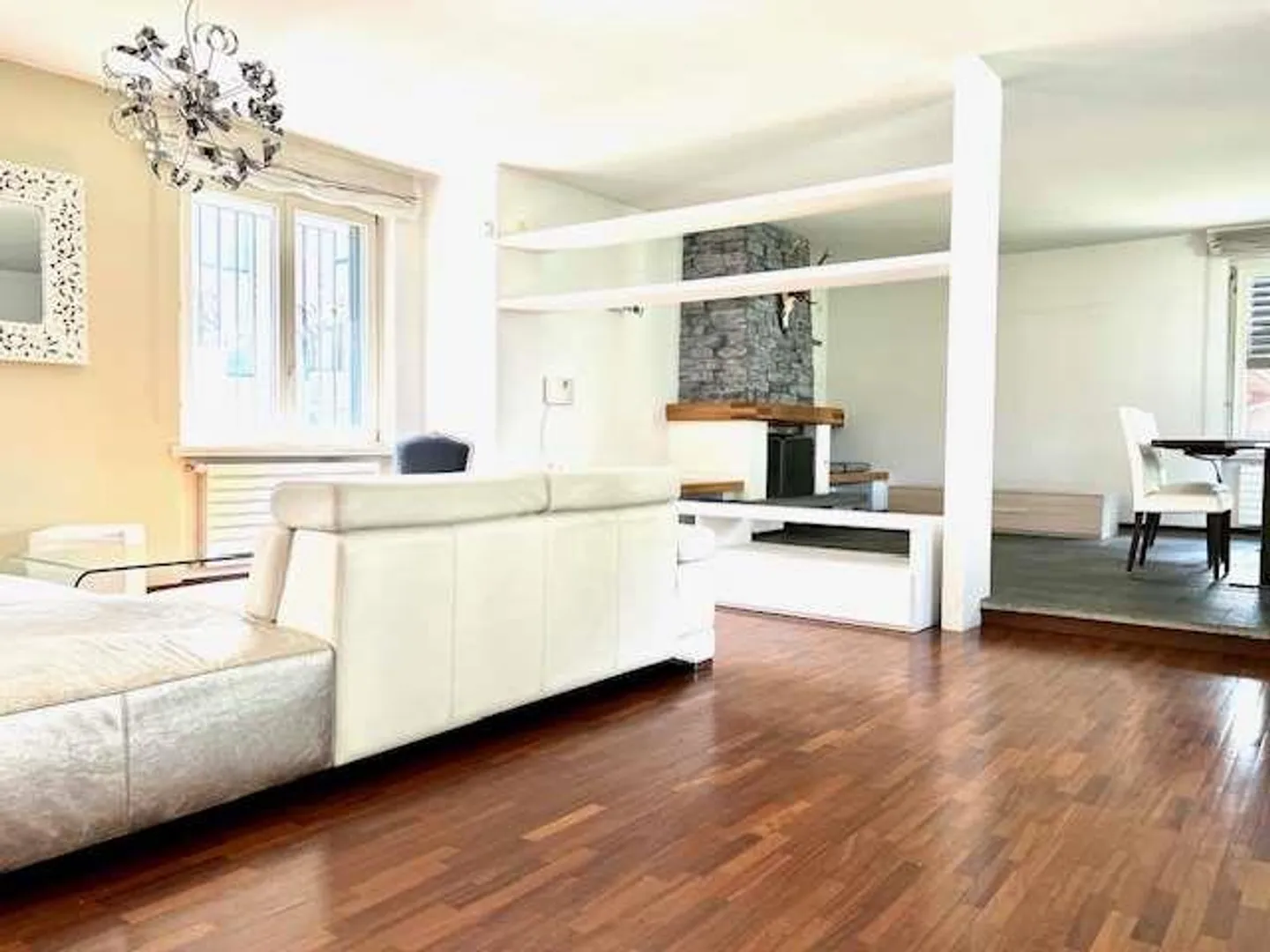 Villa moderna di classe in ottima posizione - Foto 8 di 13