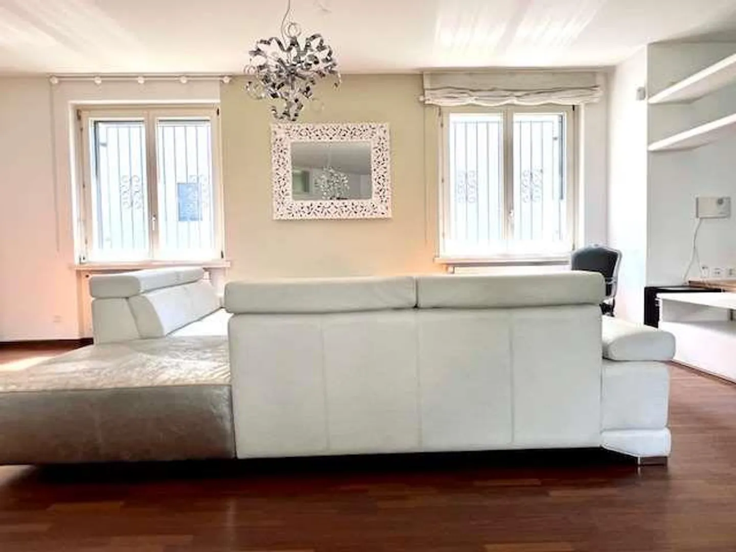 Villa moderna di classe in ottima posizione - Foto 10 di 13