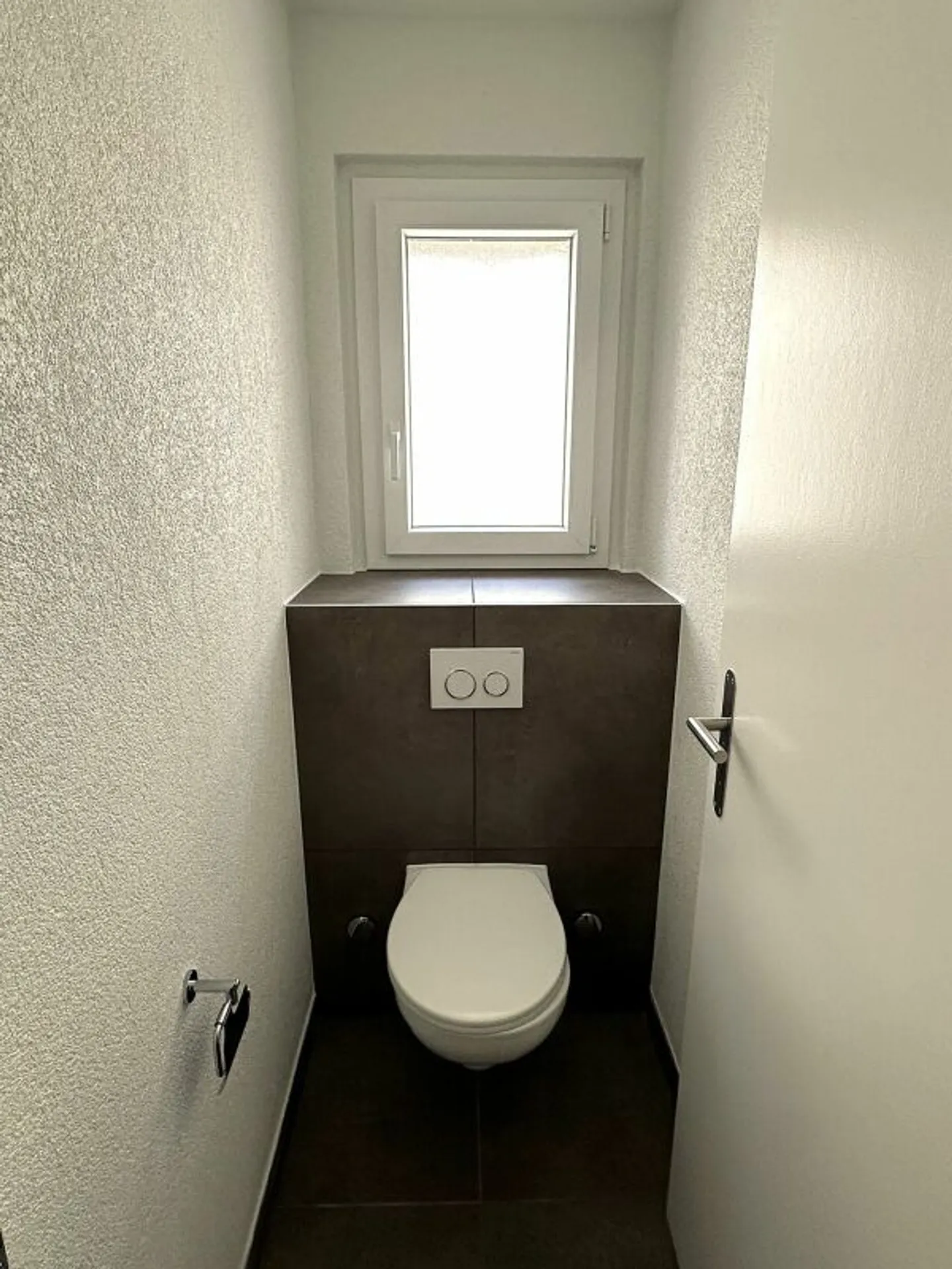 Bell'appartamento di 4,5 locali completamente ristrutturato in quartiere tranquillo! - Foto 9 di 10