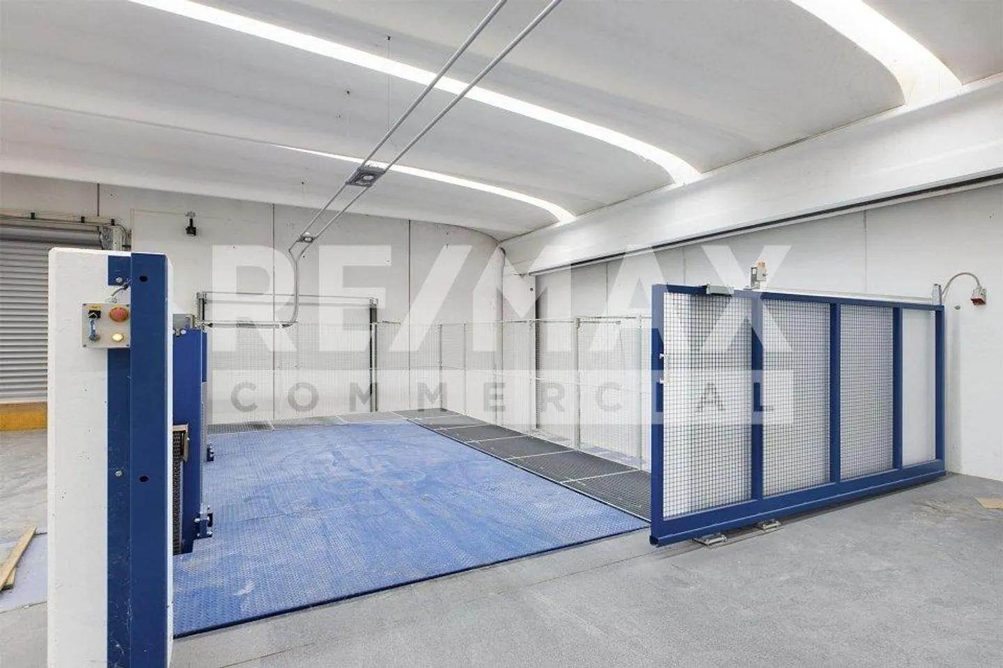 Zu vermieten ist ein Teil einer 600 m² großen Gewerbefläche im zweiten Stock in Cadenazzo - Foto 5 von 13