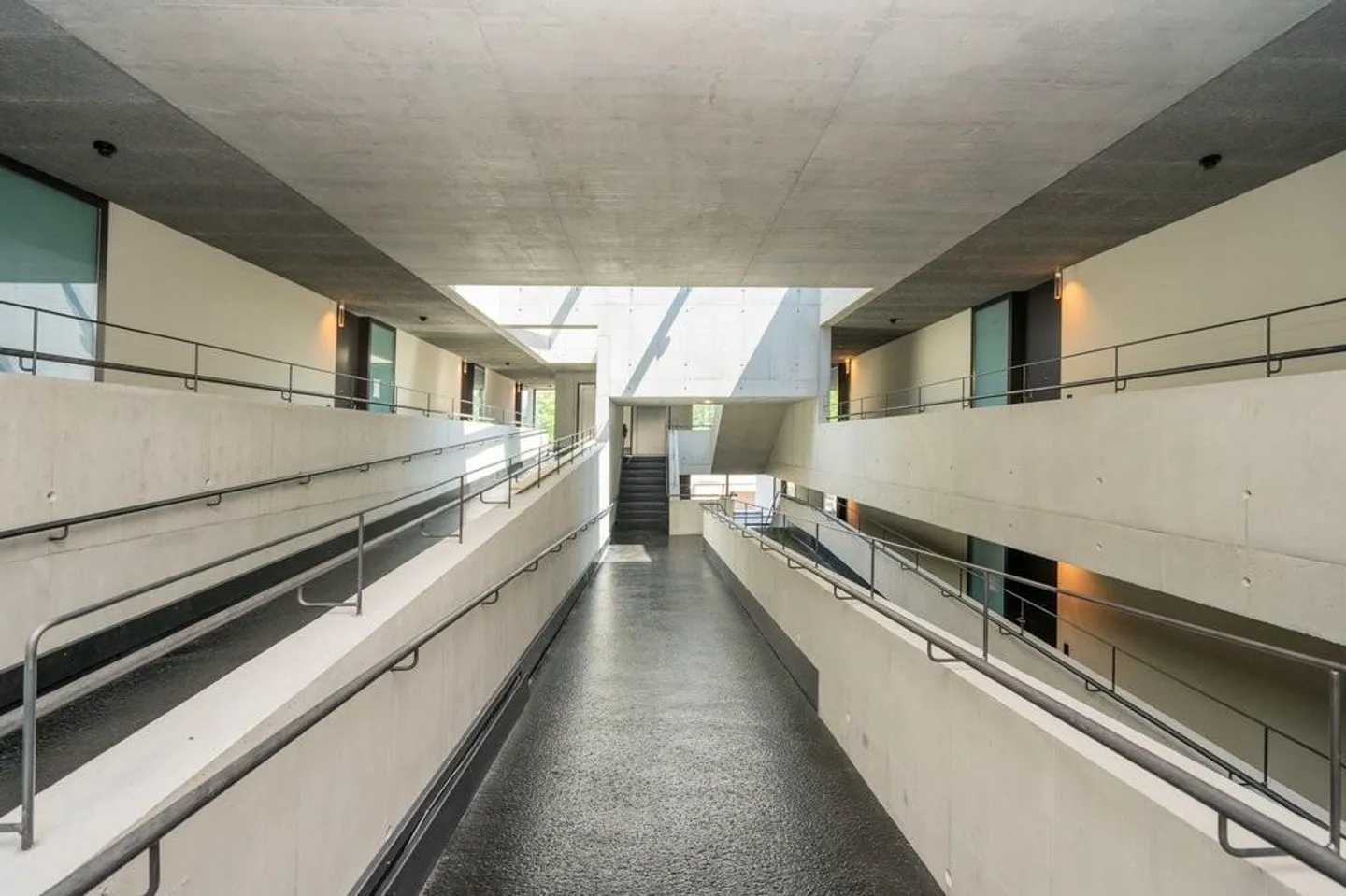 Appartement moderne 1,5 pièces à Rossfeld - Photo 12 sur 12