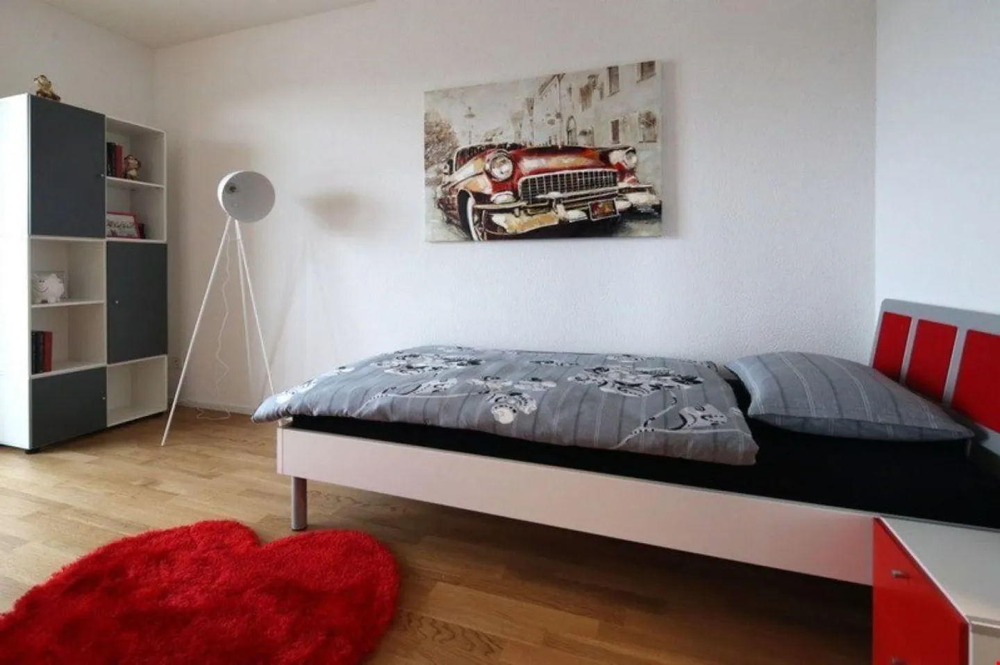 Ampio appartamento di 4,5 stanze in standard di proprietà - Foto 9 di 13