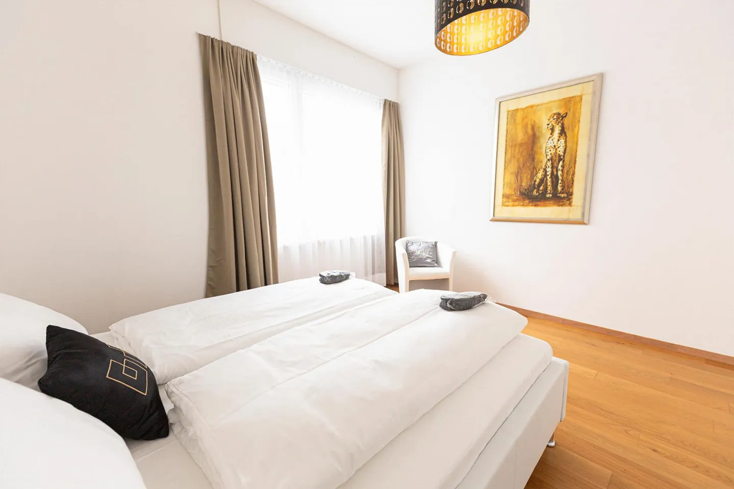 Luxuriöse möblierte 2.5-Zimmer-Wohnung mit Service im Zentrum von Biel - Foto 5 von 16