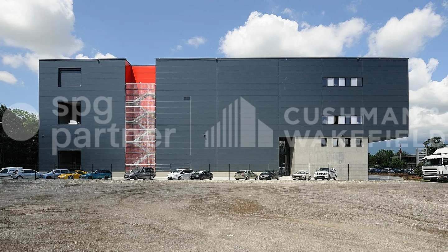 Espace Logistique à Meyrin - Photo 3 sur 13