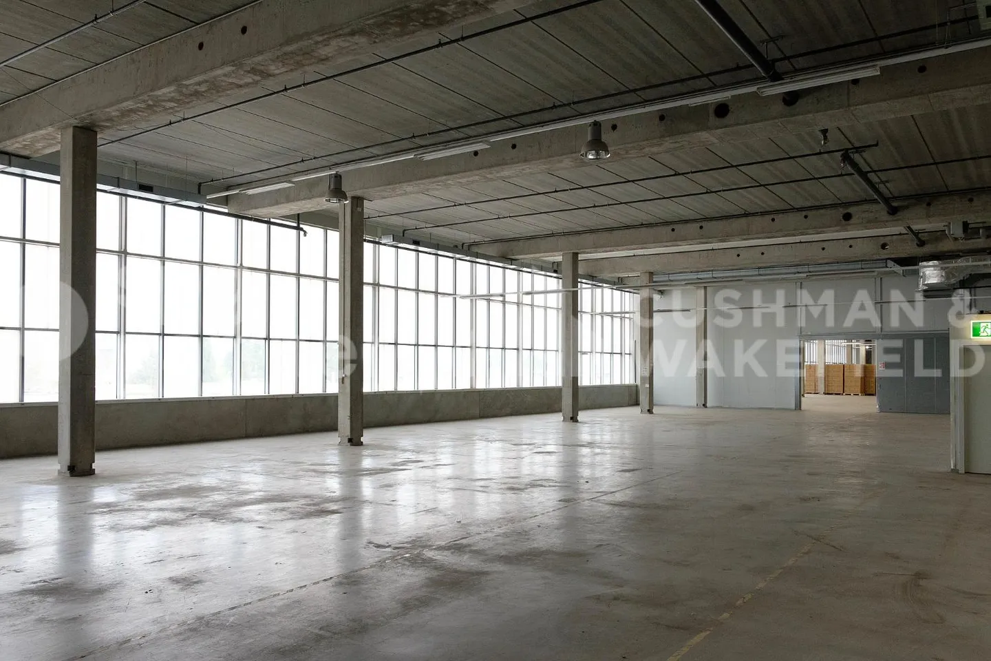 Espace Logistique à Meyrin - Photo 8 sur 13