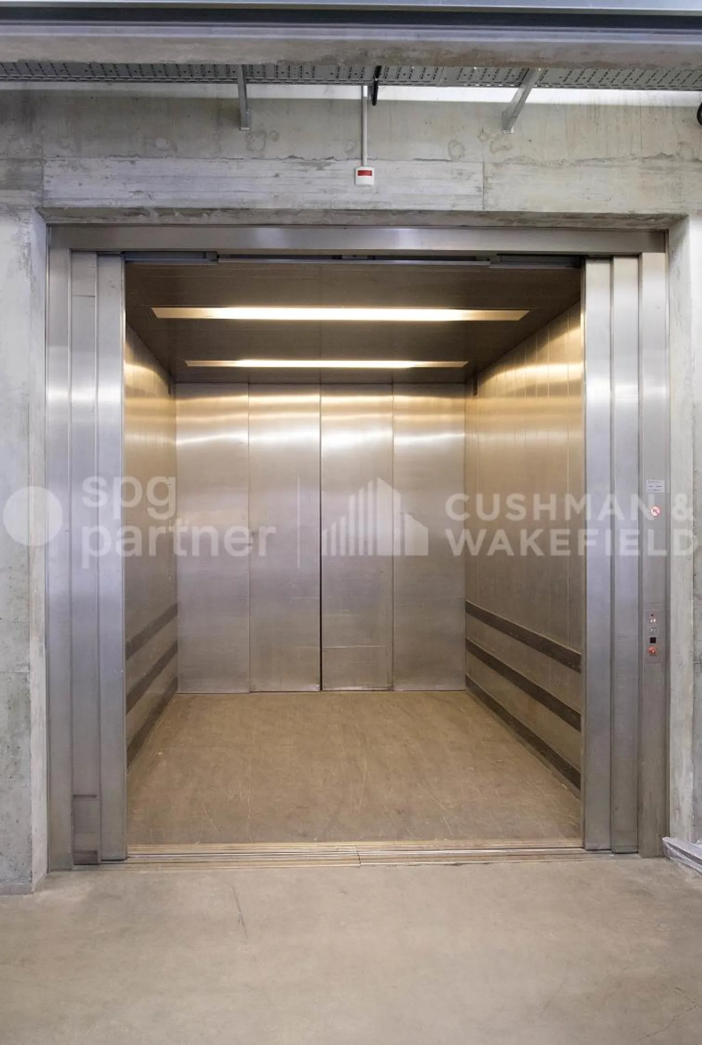 Espace Logistique à Meyrin - Photo 10 sur 13