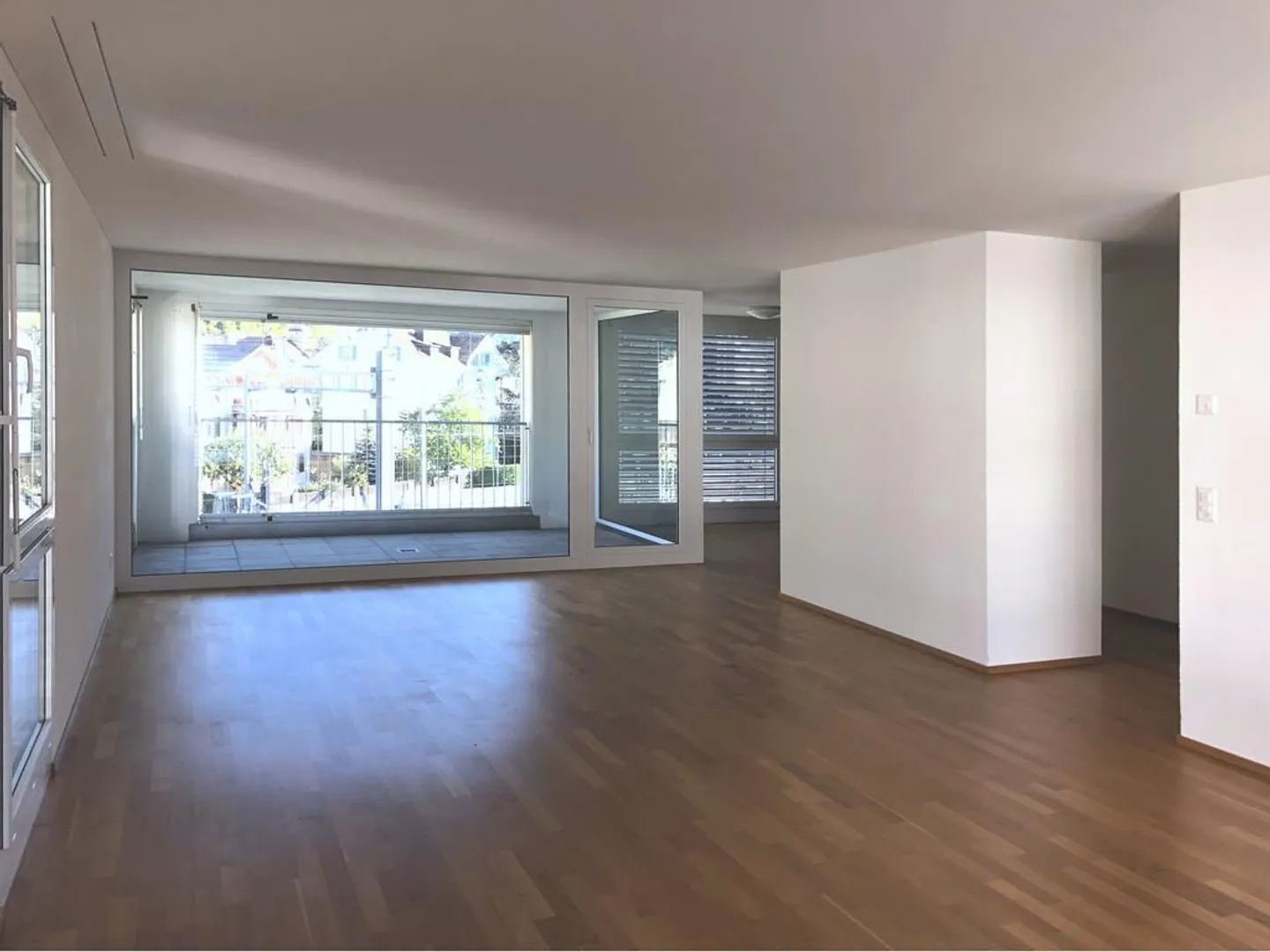 Appartamento 4.5 locali in posizione centrale - Foto 3 di 9