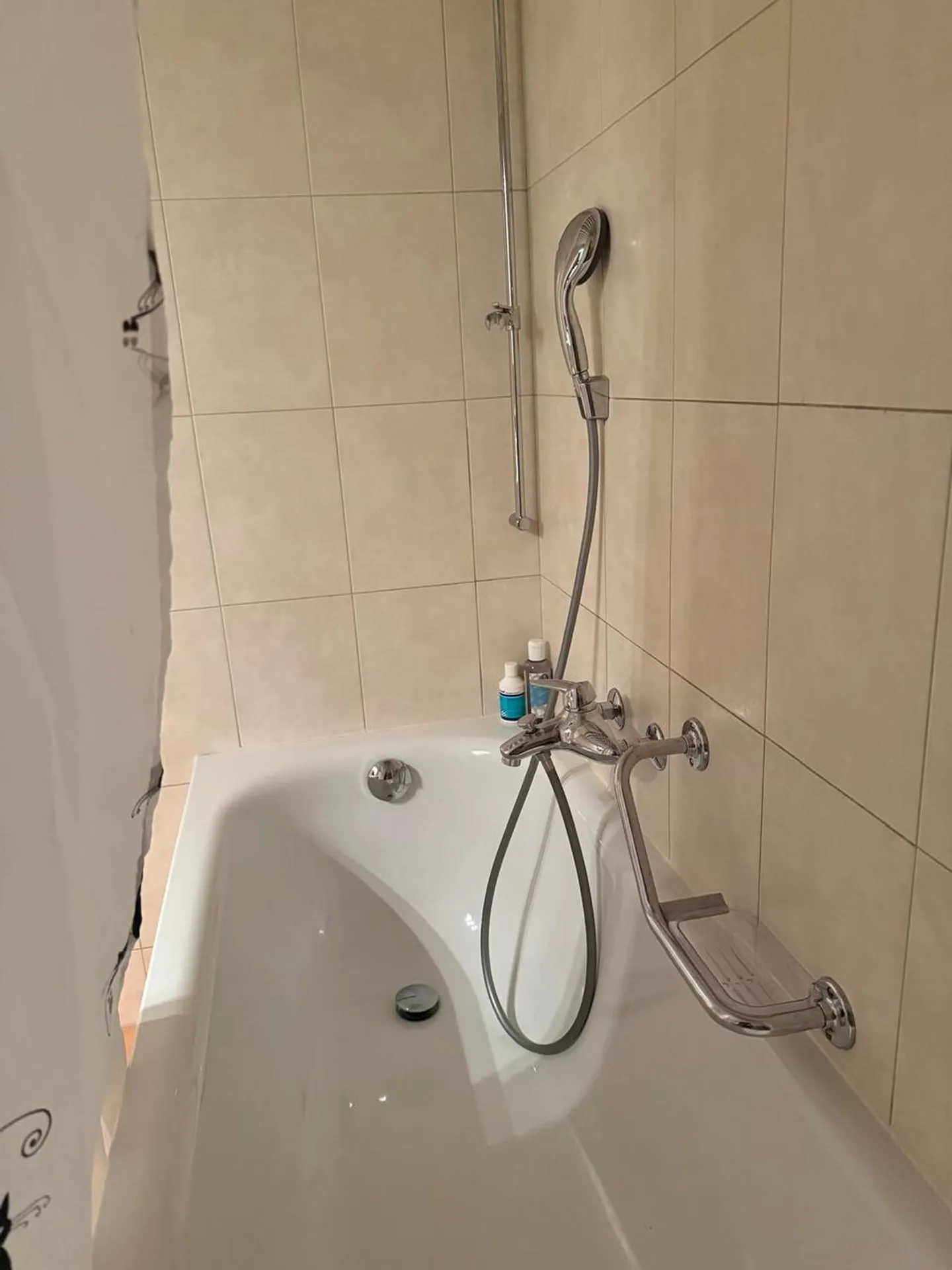 Appartamento spazioso arredato - Foto 6 di 7