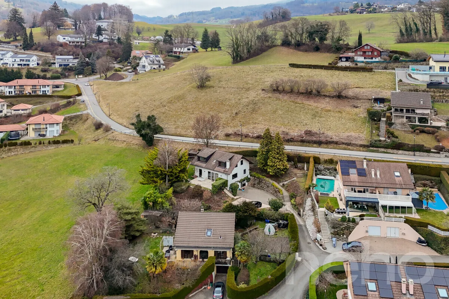 Maison familiale polyvalente à Saint-Légier - Photo 12 sur 13