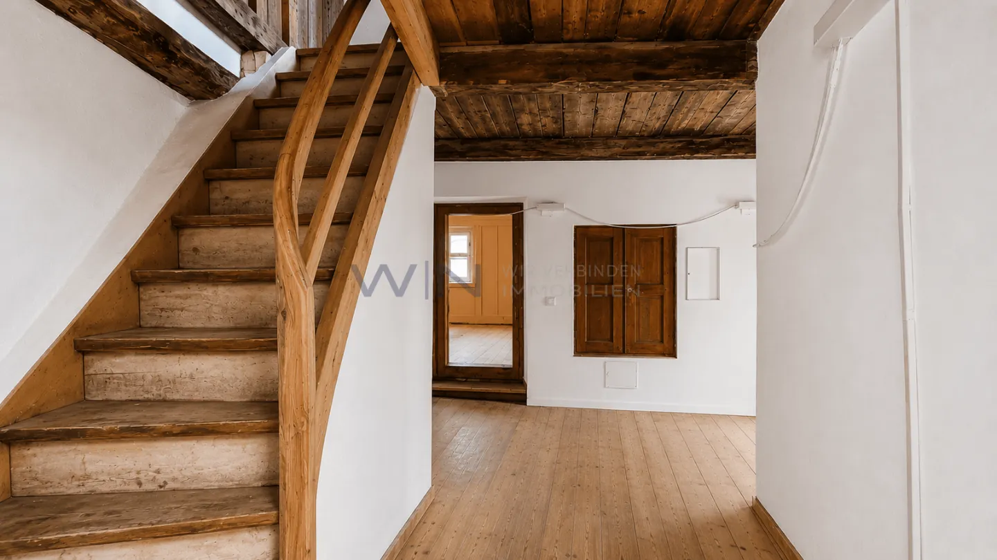 Scopri il segreto al piano superiore - Foto 2 di 9