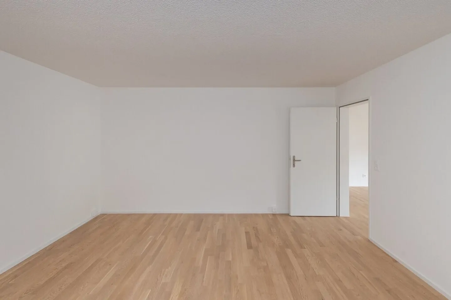 Un Début d'Appartement Heureux - Photo 3 sur 10