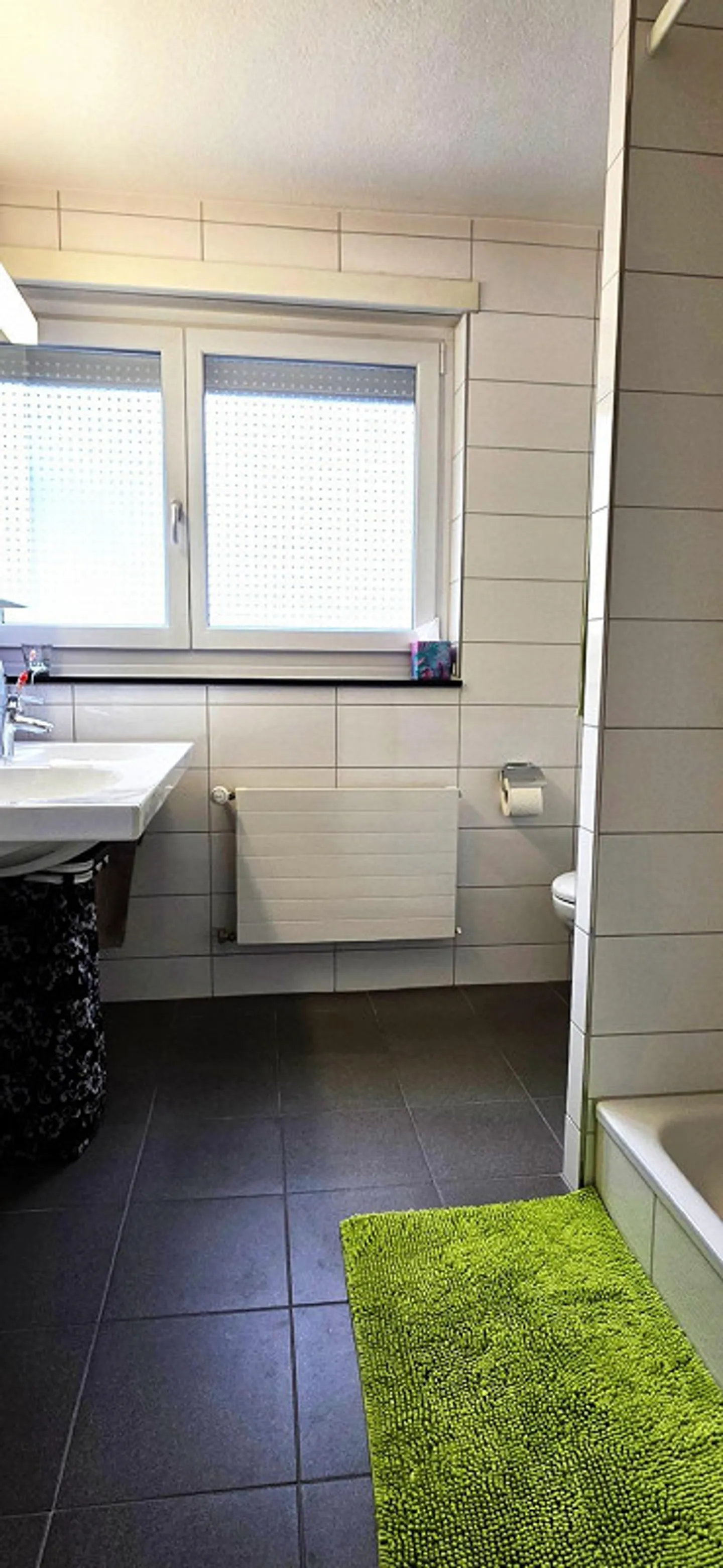 Sunny 3.5 Room Apartment in Freienstein - Photo 3 of 5