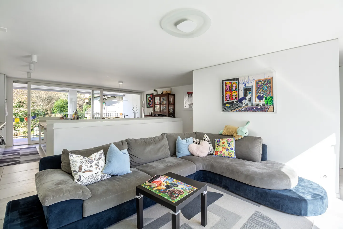 Duplex moderno in un'oasi verde - Foto 1 di 9