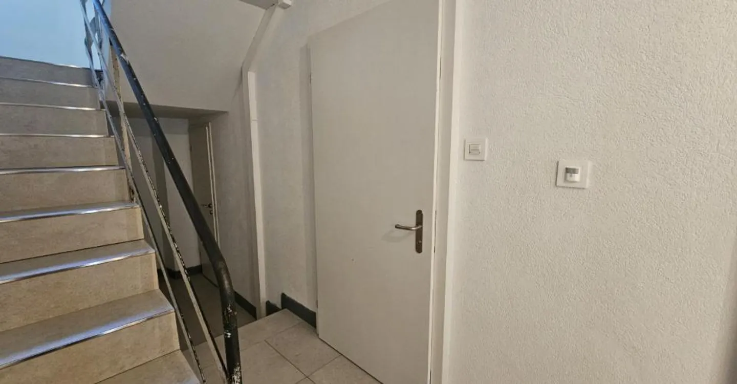 For rent in the center of Delémont commercial space - Photo 12 of 13