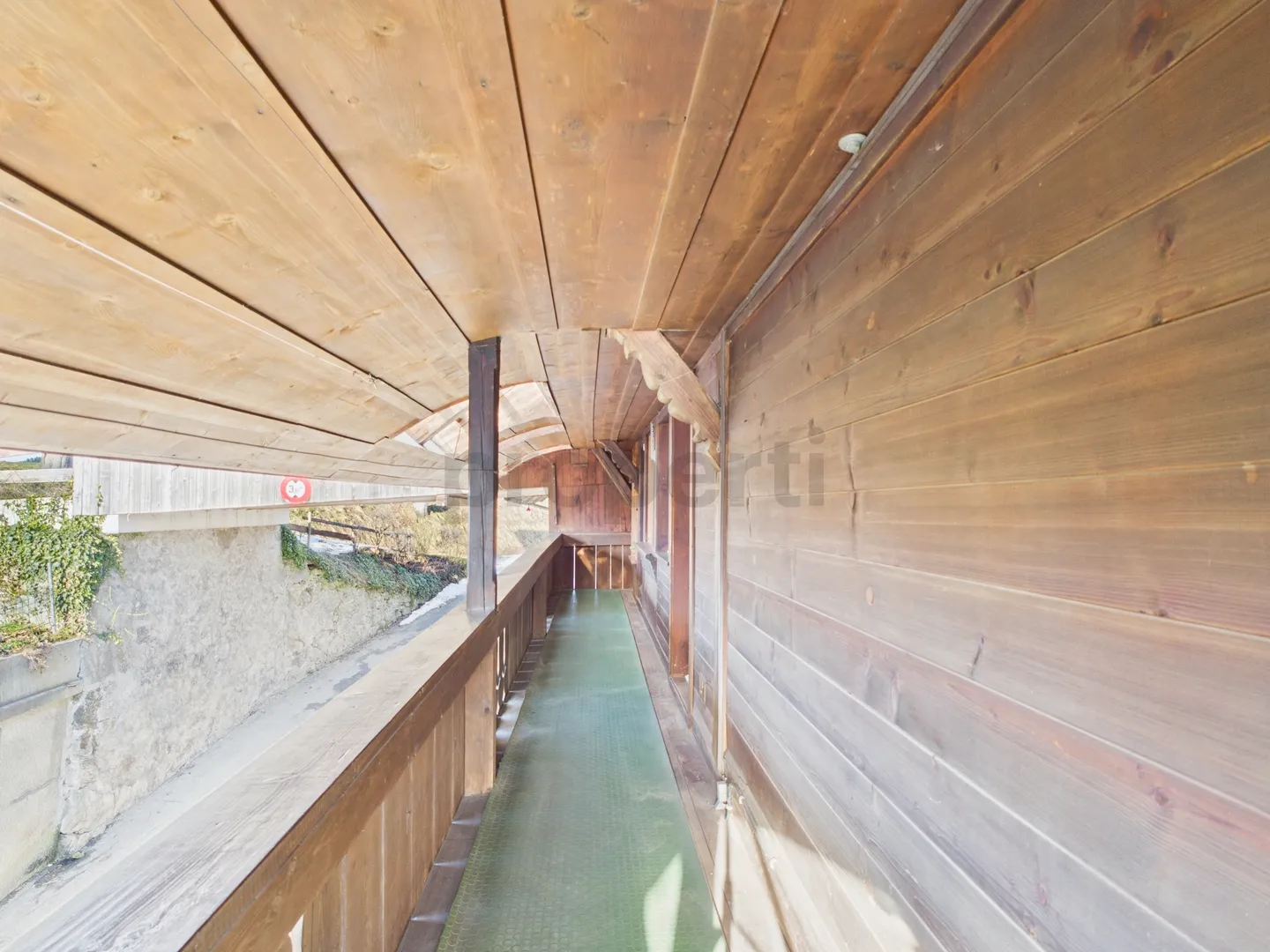 Charming 3.5-room apartment in a farmhouse above the sea of fog - Photo 9 of 10