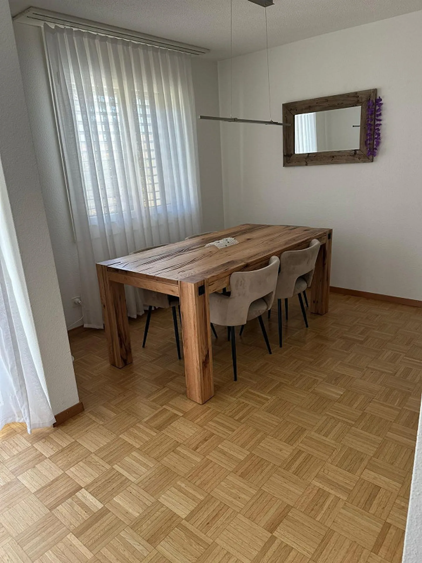 Appartamento attraente di 3,5 stanze con area giardino - Foto 3 di 10