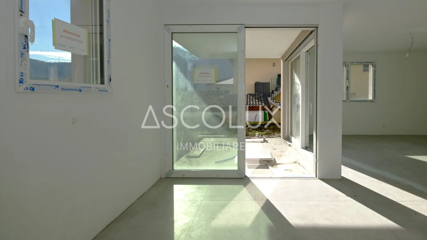 Affascinante casa singola - Foto 5 di 13