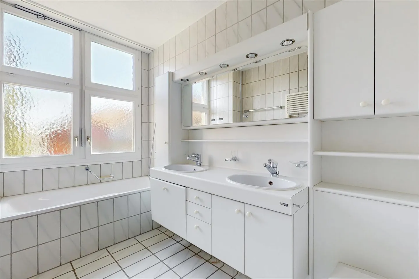 Zentrale Wohnung mit viel Raum zum Wohlfühlen! - Foto 9 von 10