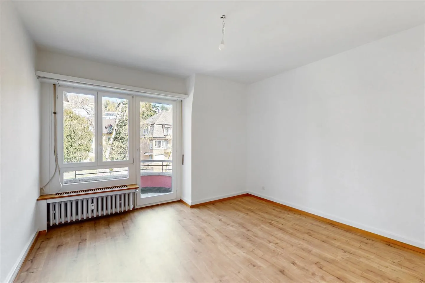 Zentrale Wohnung mit viel Raum zum Wohlfühlen! - Foto 4 von 10