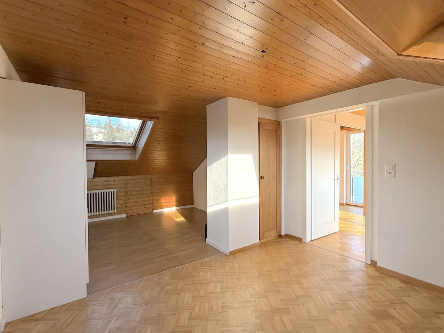 Cozy 3-Room Attic Apartment - Photo 5 of 13