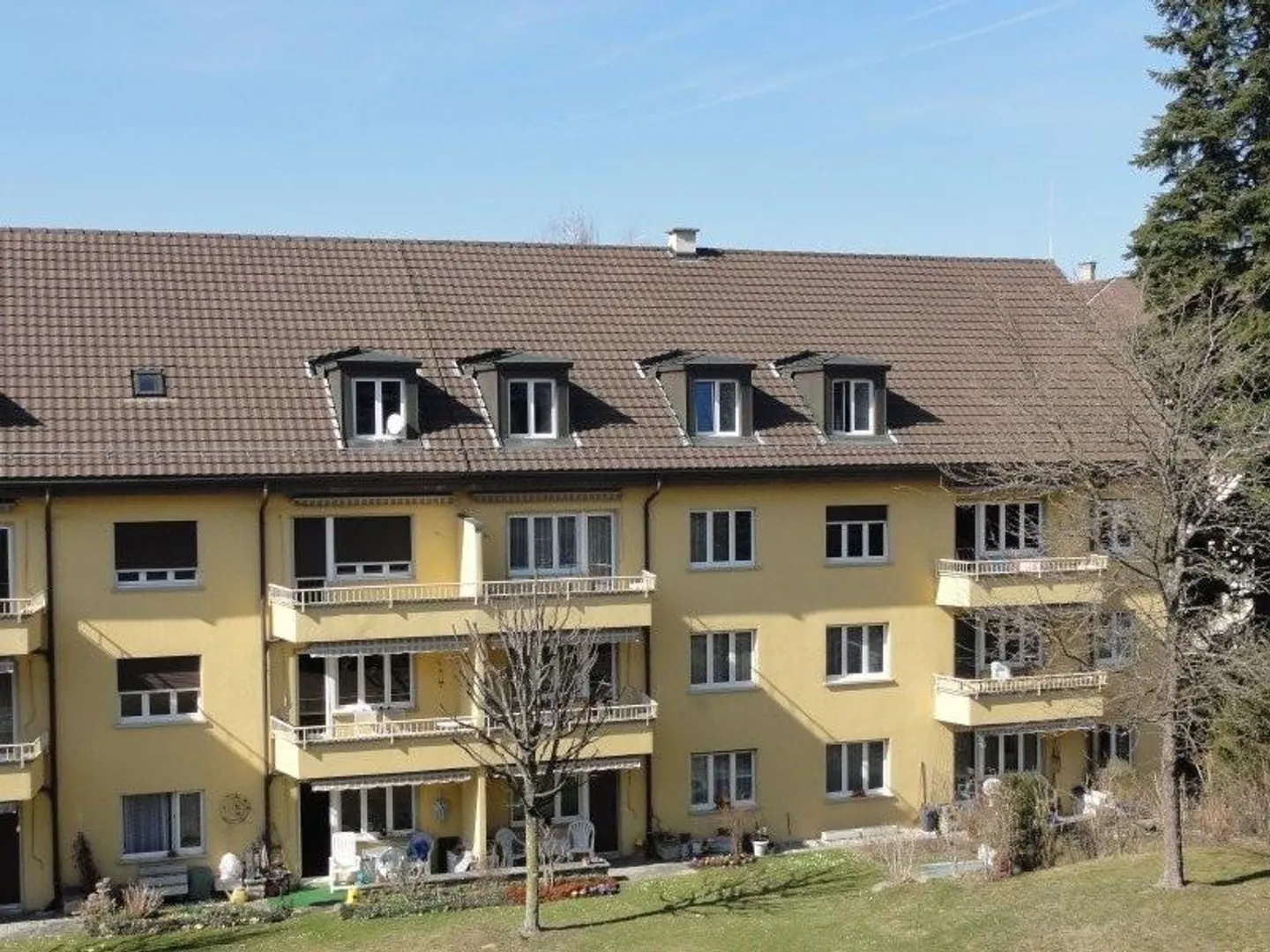 Appartement Charmant dans un Endroit Calme - Photo 1 sur 10