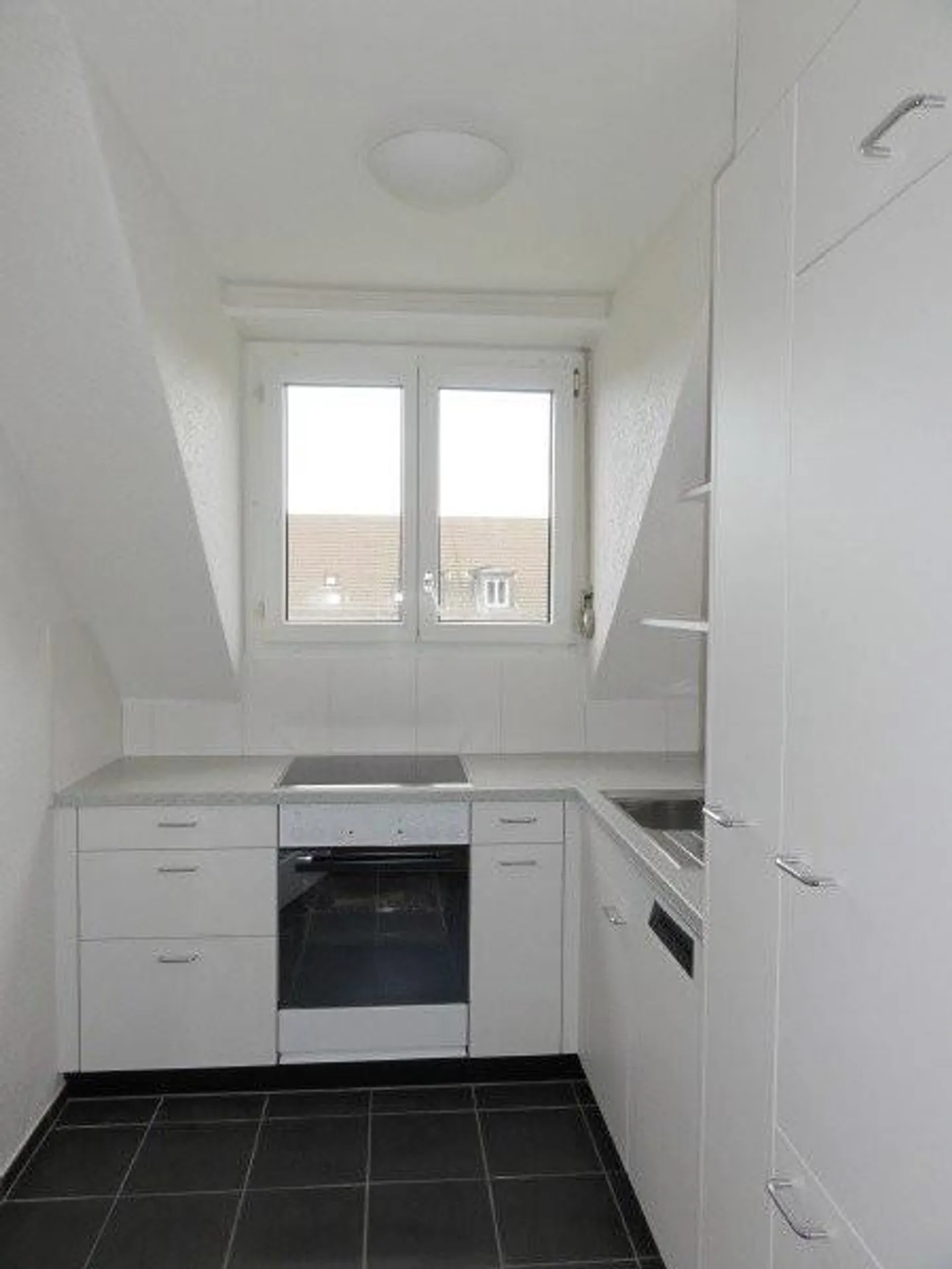 Appartement Charmant dans un Endroit Calme - Photo 2 sur 10