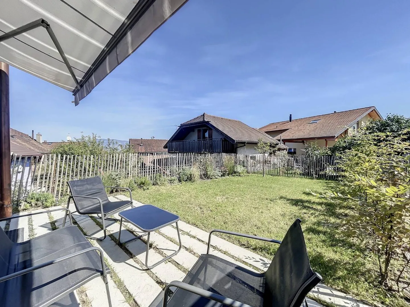 Haus mit 2 Wohnungen, im Herzen des Dorfes Saint-Gingolph gelegen - Foto 5 von 13