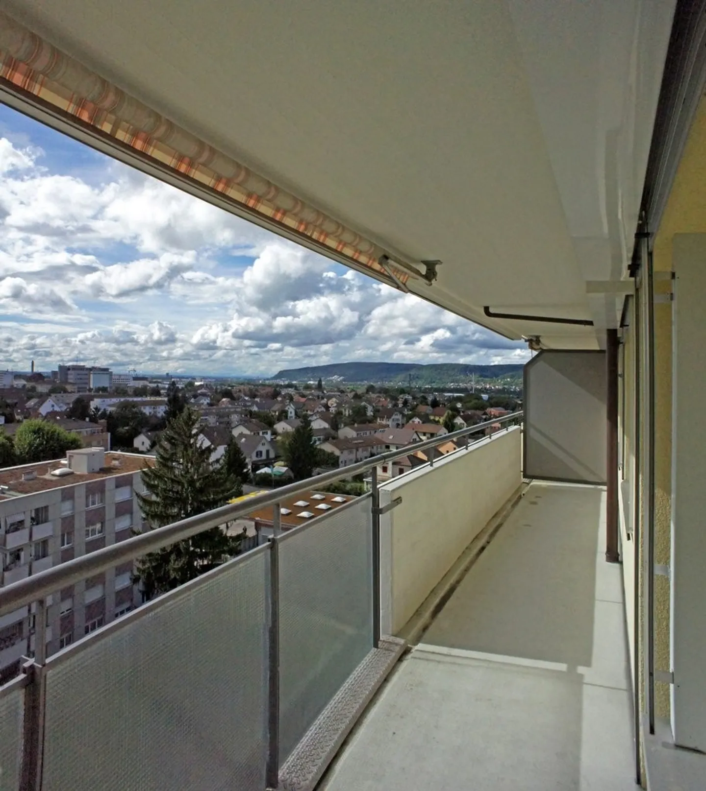 Bella appartamento di 4.5 stanze al 7° piano - Foto 1 di 9