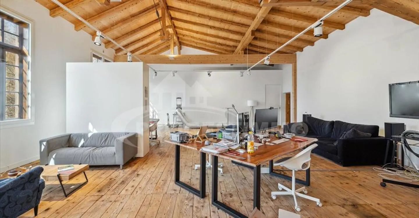 Modern Commercial Space for Rent - Photo 1 of 10