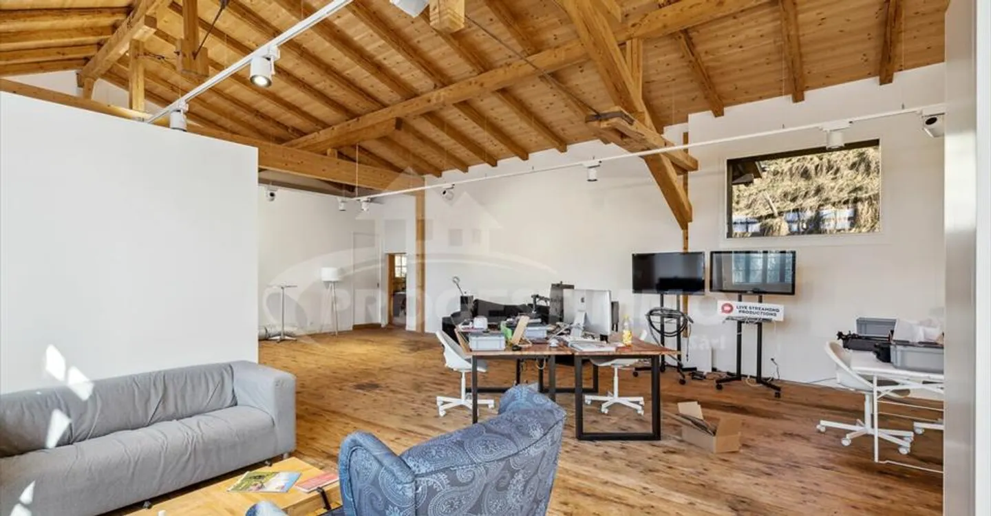Modern Commercial Space for Rent - Photo 5 of 10