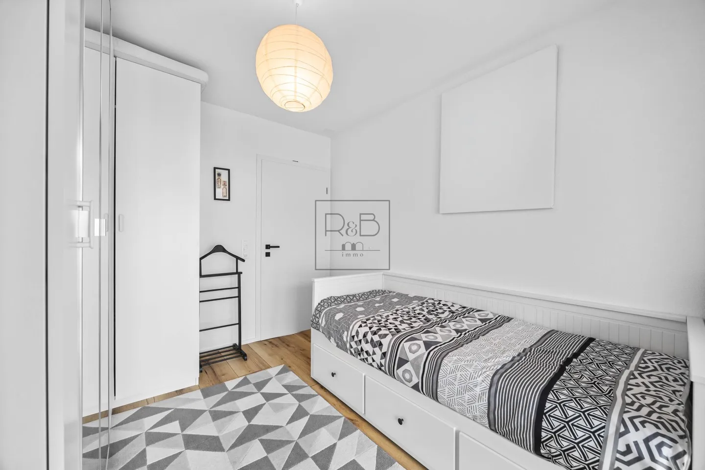 Casa Familiare Moderna con Giardino - Foto 7 di 10