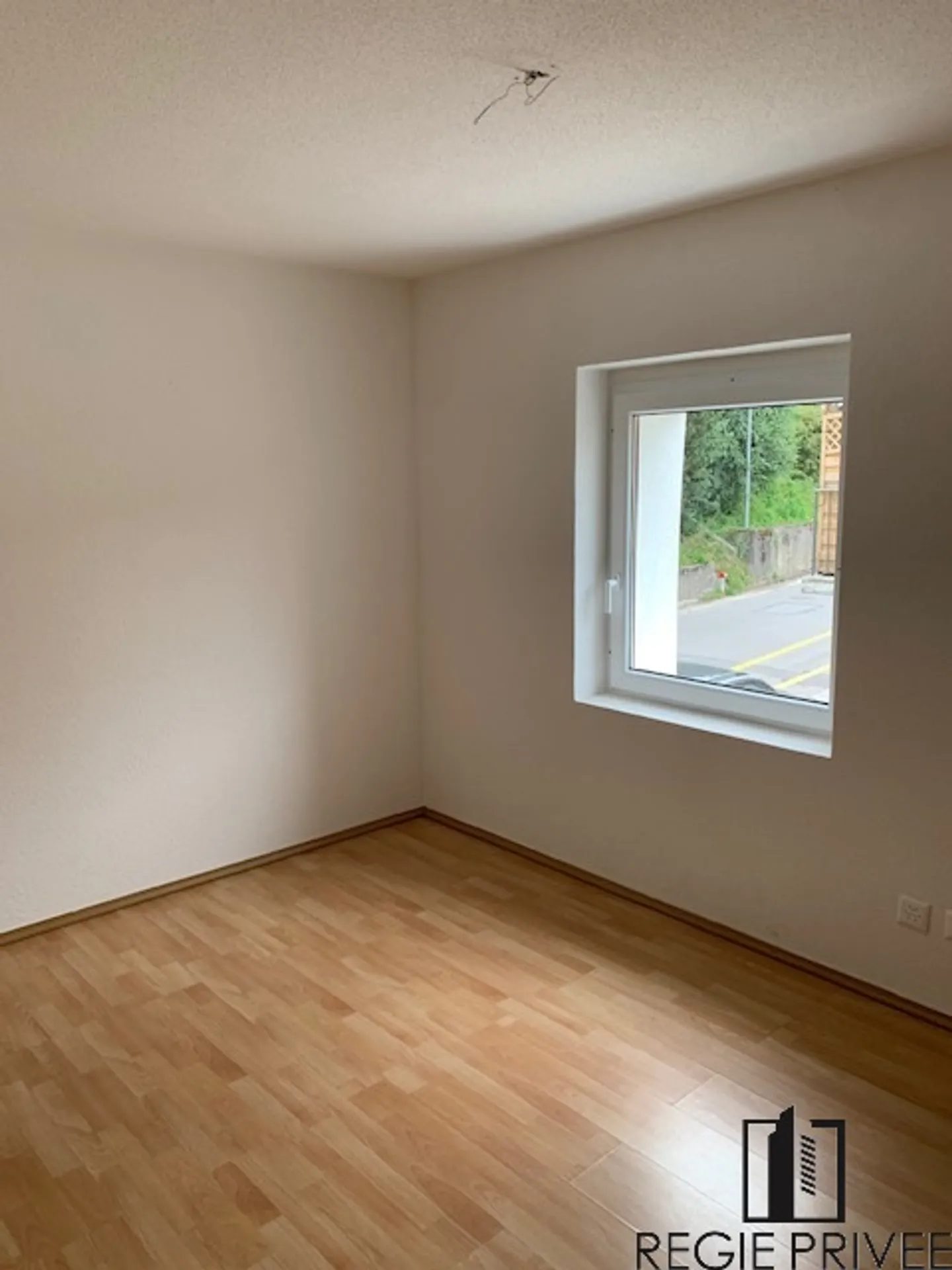Appartement de 4.5 pièces au 1er étage - Photo 3 sur 9