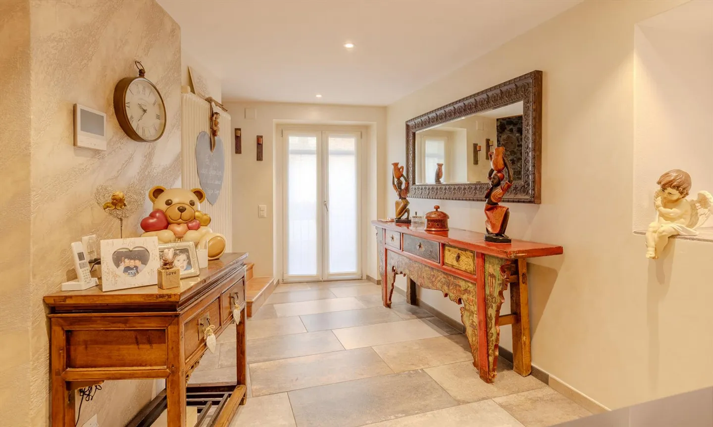 Maison historique fascinante avec 5,5 pièces à Melide - Photo 4 sur 9