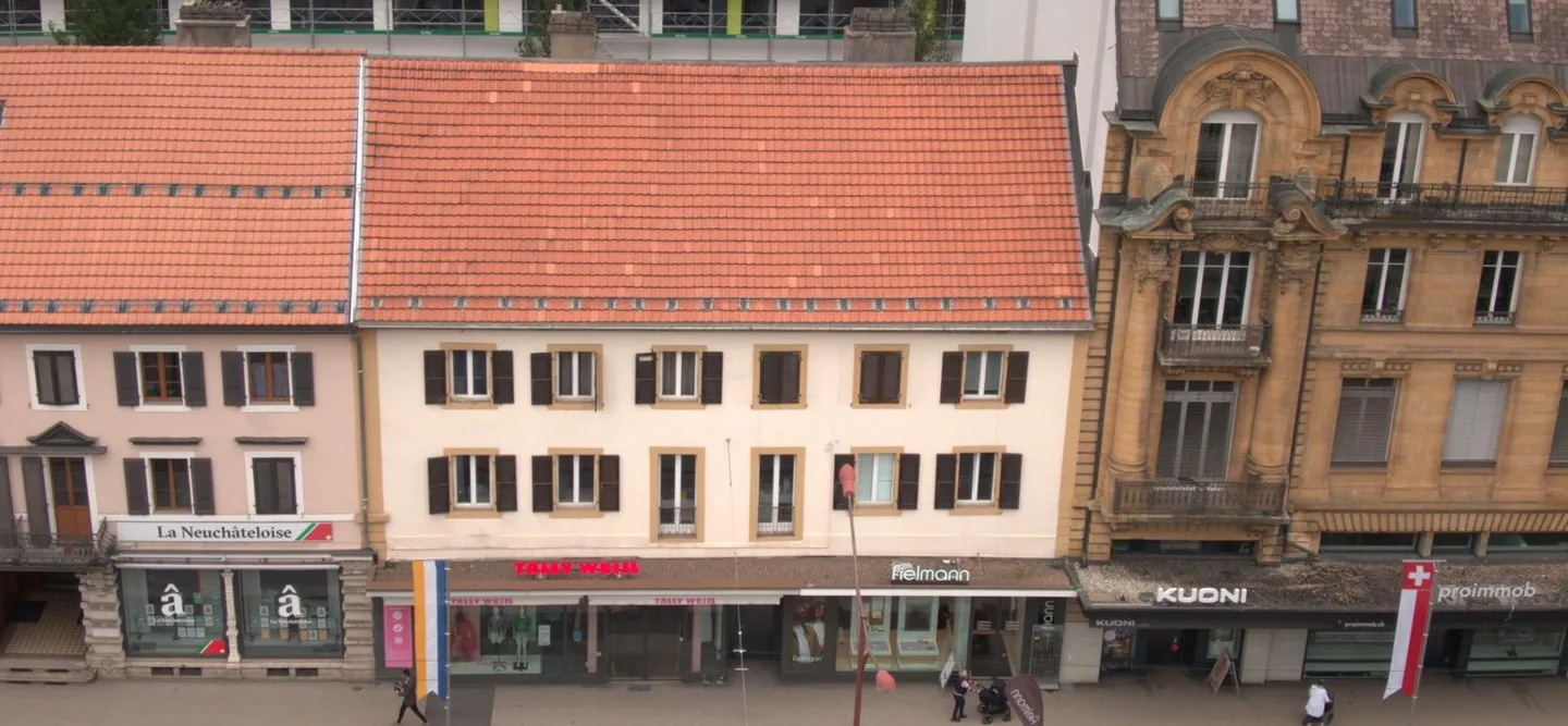 Investition in ein 2023 renoviertes Gebäude: Außergewöhnliche Rendite von 179'952 - Foto 1 von 13