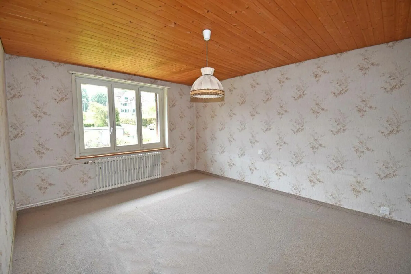 Casa a schiera angolare con potenziale di espansione e idillio da giardino - Foto 6 di 14