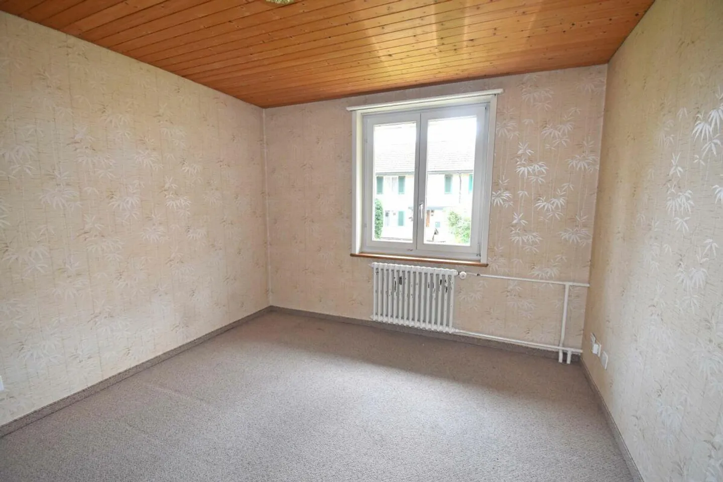 Casa a schiera angolare con potenziale di espansione e idillio da giardino - Foto 8 di 14