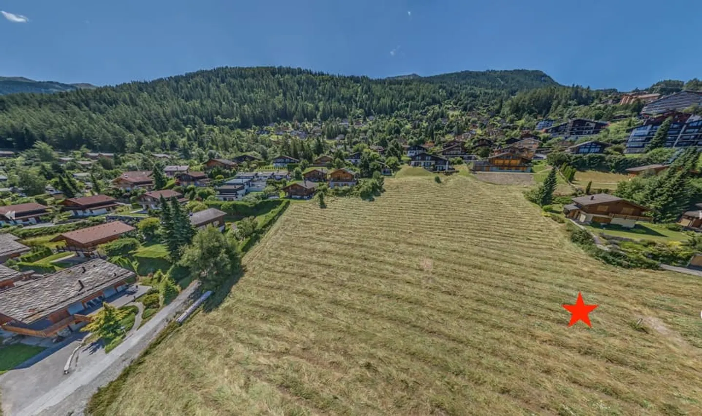 Serviced land free of mandate in a residential area very close to the center - Photo 2 of 9