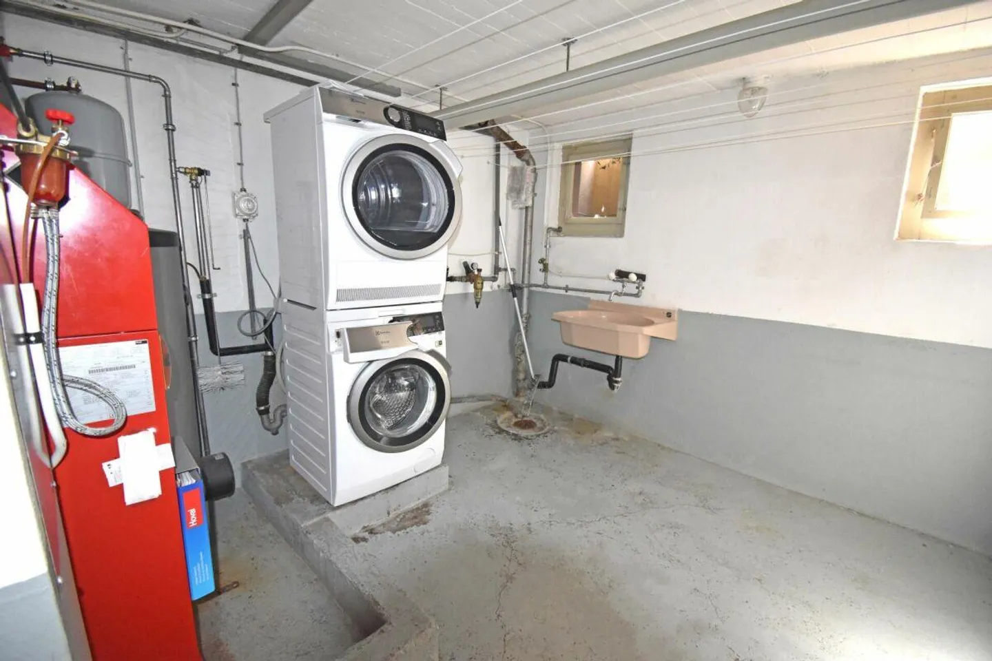 Casa a schiera angolare con potenziale di espansione e idillio da giardino - Foto 14 di 14