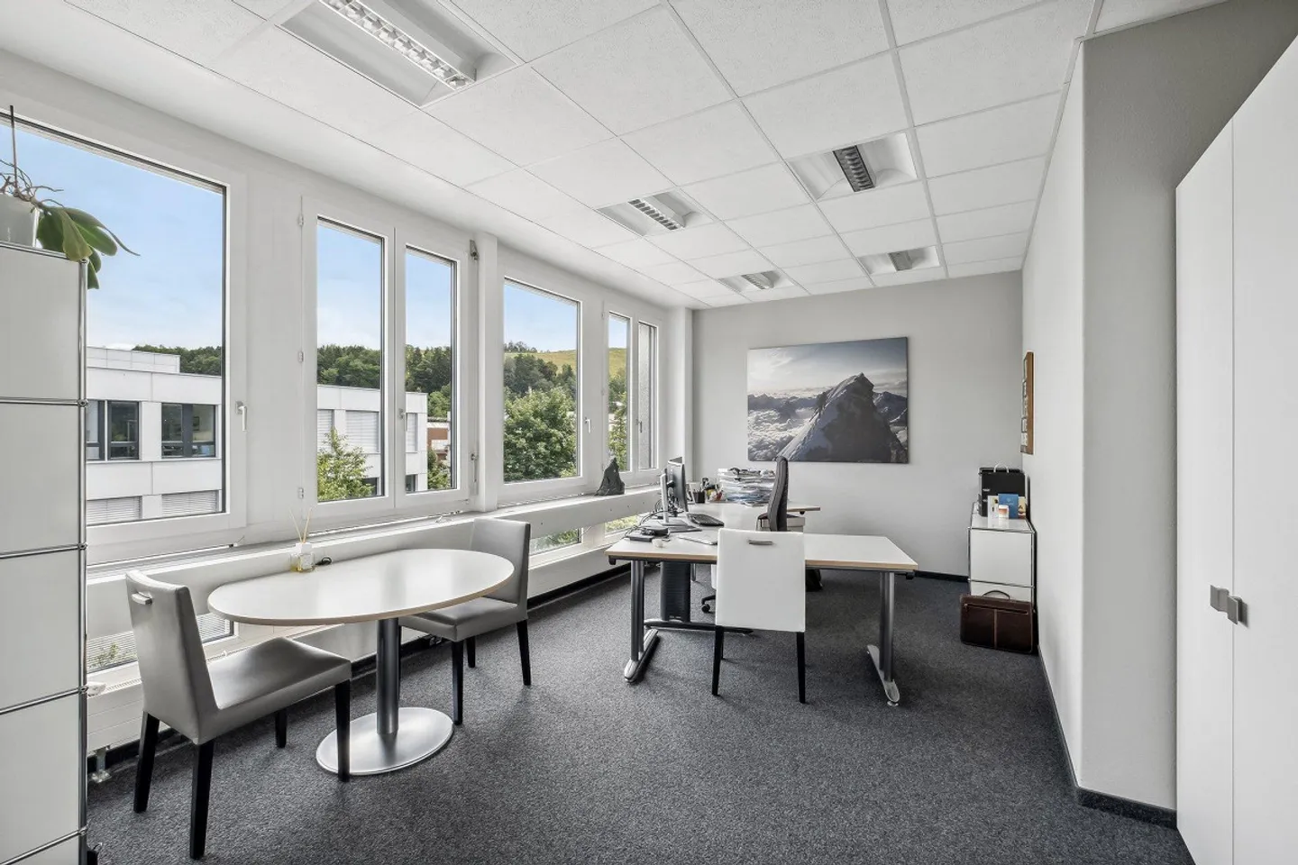 High-quality office space - Photo 3 of 8